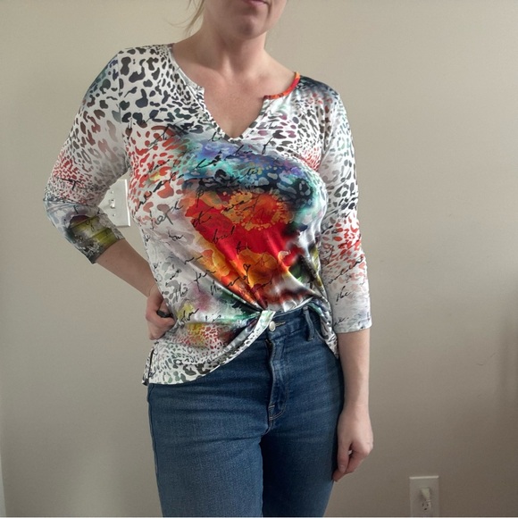 SNO SKINS Tops - Sno Skins Abstract Long Sleeve Artsy Baselayer Long Sleeve Shirt Stretch